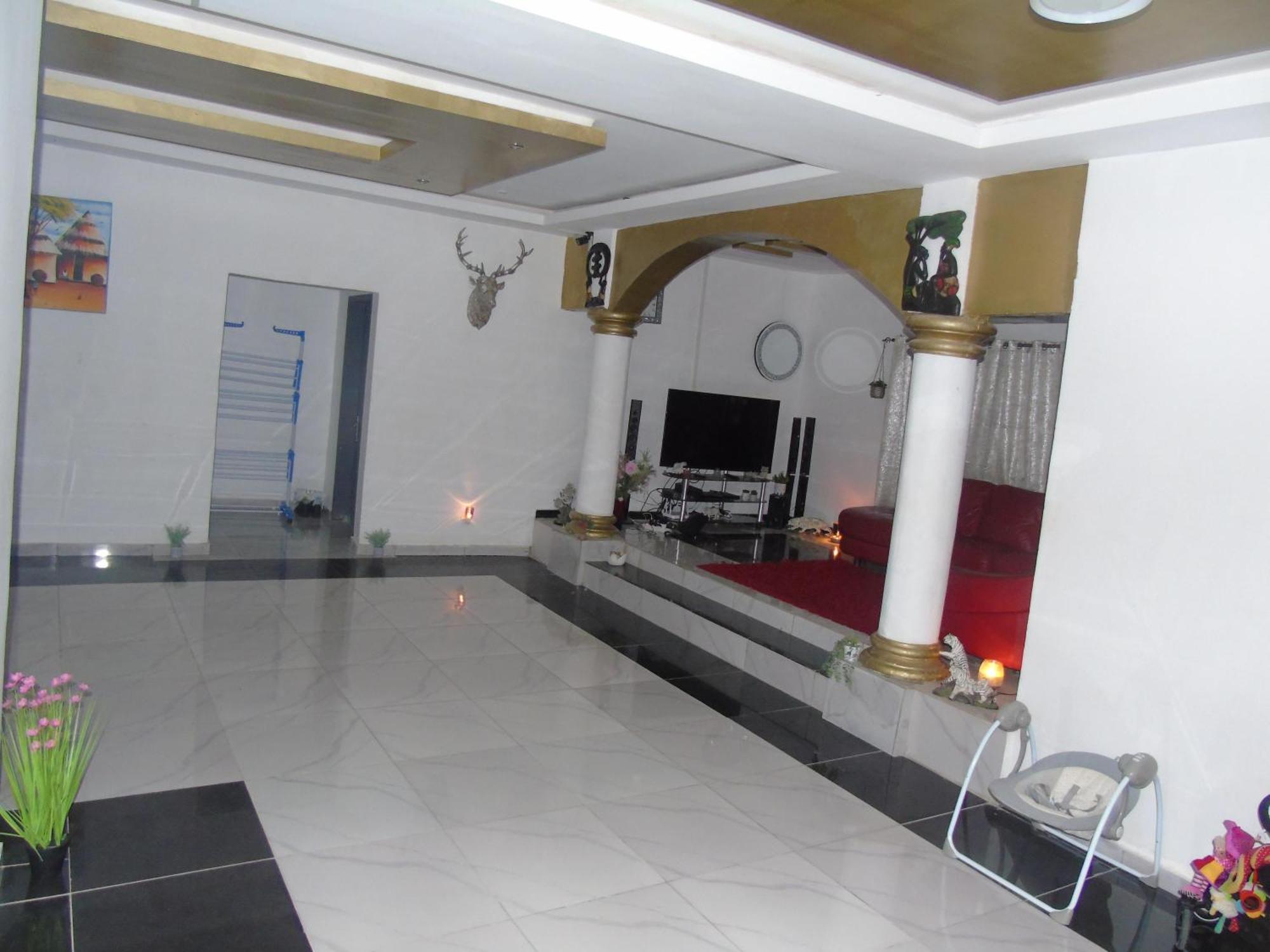 Welcome To Our Lovely 3-Bed Apartment In Abidjan Cocody Экстерьер фото