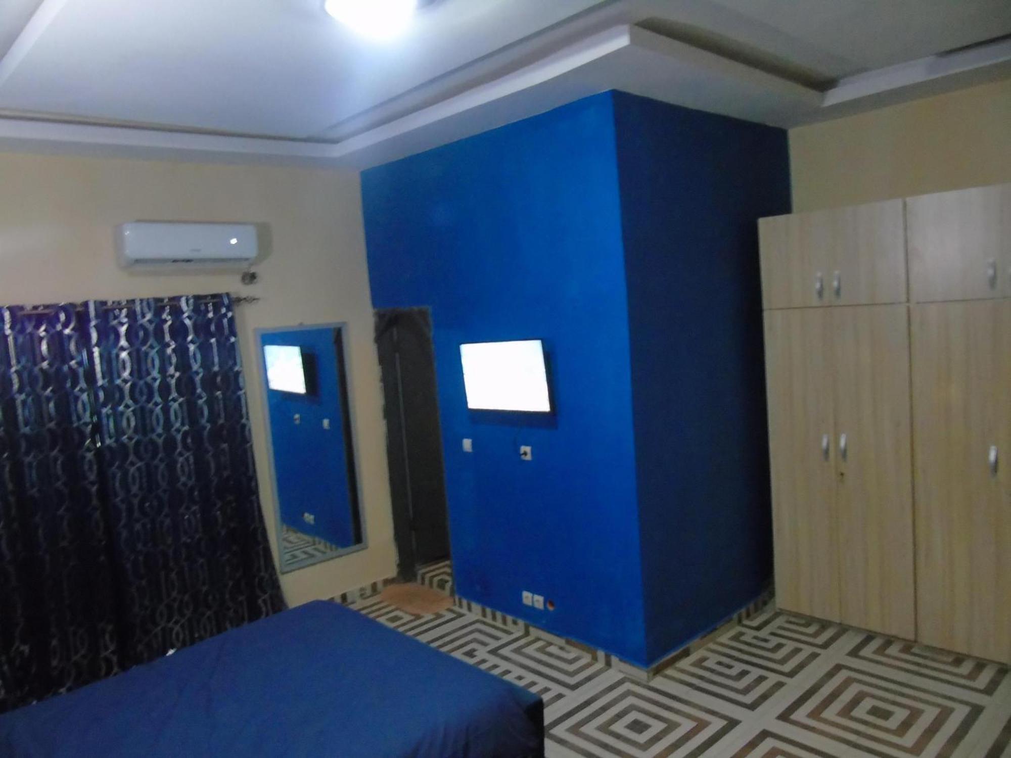 Welcome To Our Lovely 3-Bed Apartment In Abidjan Cocody Экстерьер фото