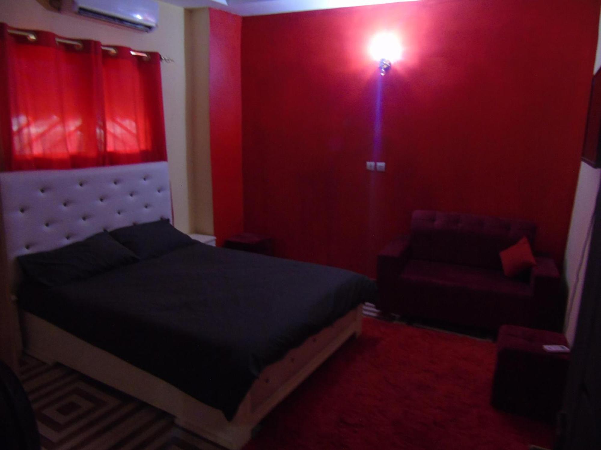 Welcome To Our Lovely 3-Bed Apartment In Abidjan Cocody Экстерьер фото